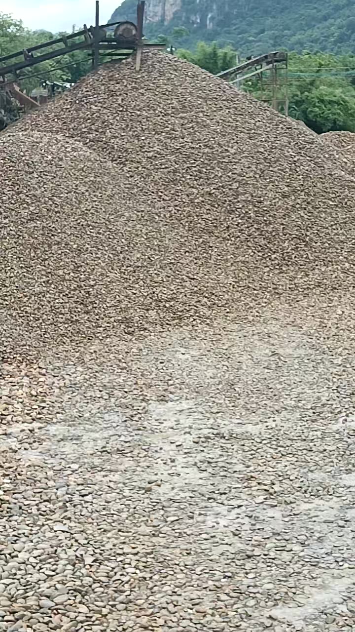 鹅卵石输送带和生产线